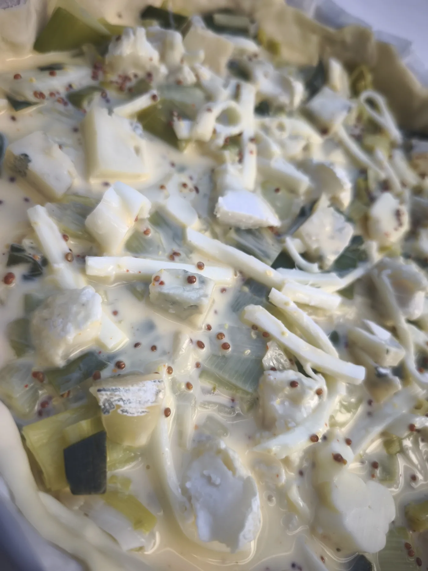 Tarte aux poireaux, fromages de chèvre et autres fromages étape 6